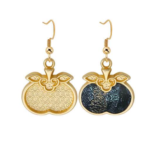 Shangjiukai Navy Bada Yun Earrings with Mother-of-Pearl Inlay 上久楷螺钿藏蓝八达晕耳环