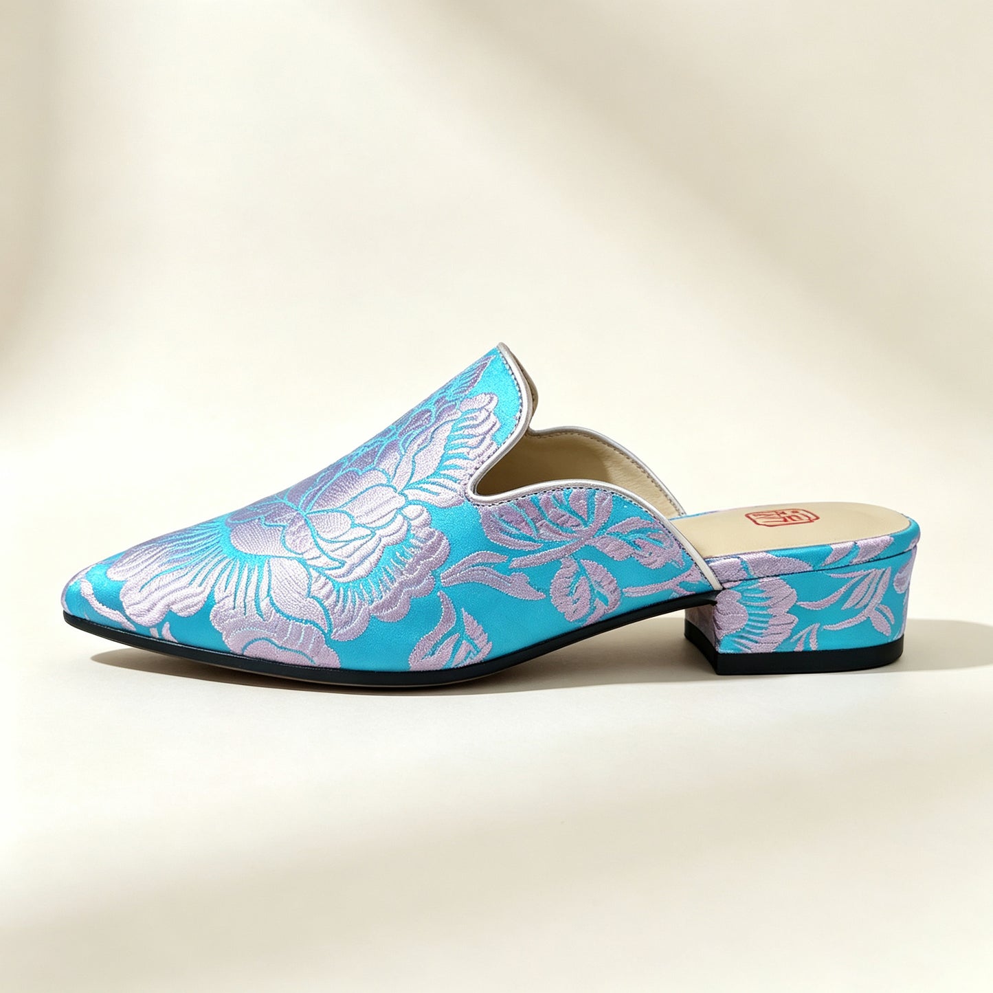Custom Lake Blue Vintage Satin Embroidered Mules | 定制款湖水蓝老缎面刺绣穆勒鞋