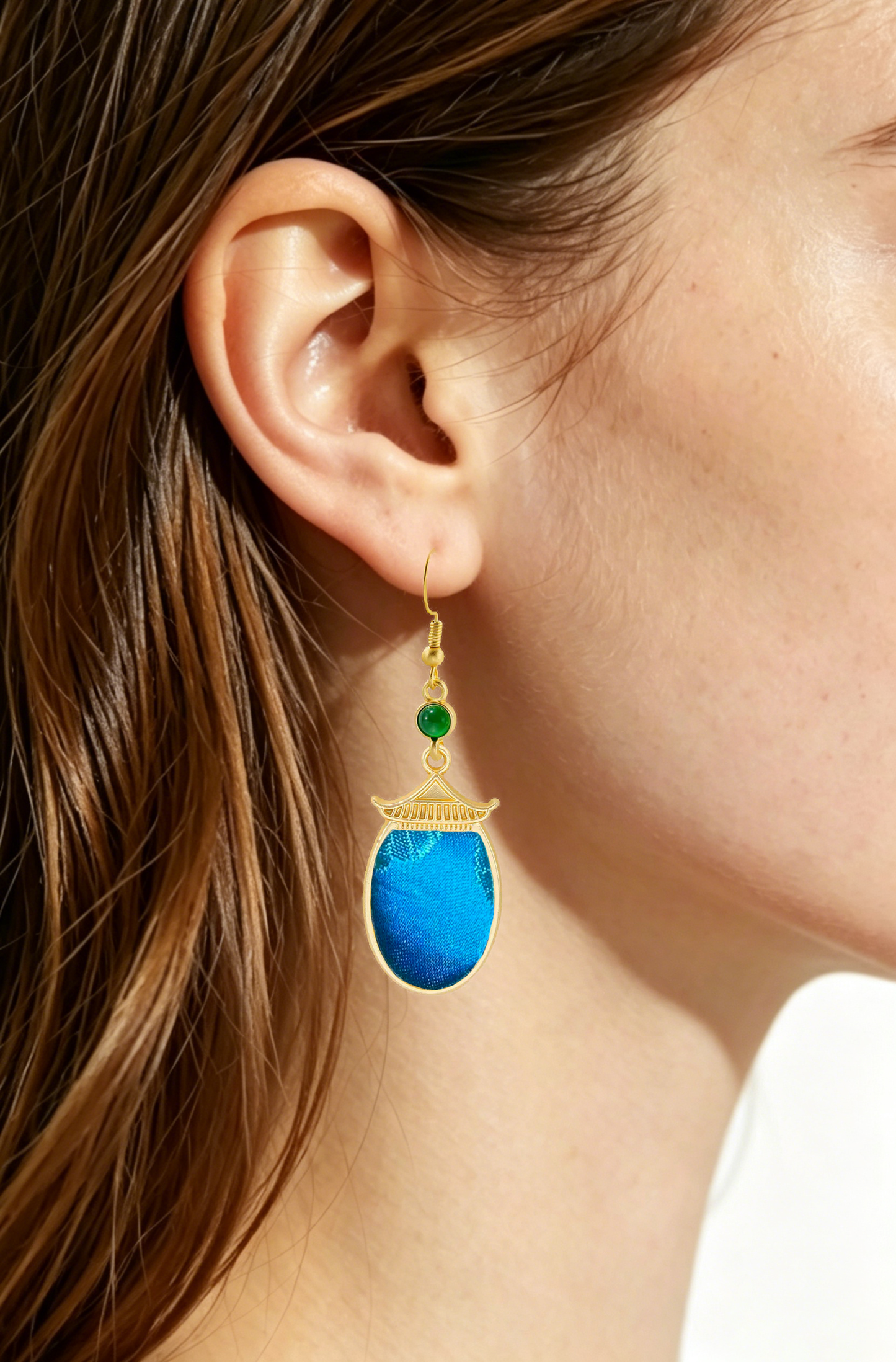 Large Eave Vintage Silk Satin Earrings 大屋檐老缎耳环