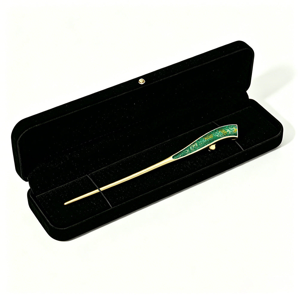Green Eight Directions Brocade Hairpin · Sanma 三马绿色八达晕宋锦发簪