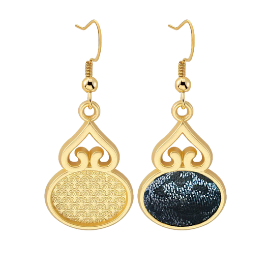 Shangjiukai Navy Bada Yun Earrings with Mother-of-Pearl Inlay 上久楷螺钿藏蓝八达晕耳环