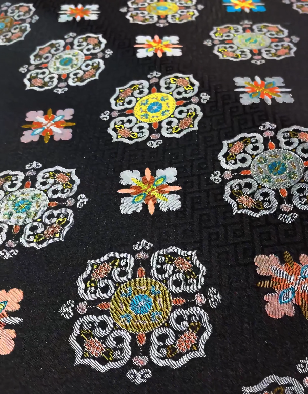 Round Floral Auspicious Motif Song Brocade Handbag 团花瑞韵宋锦手提包