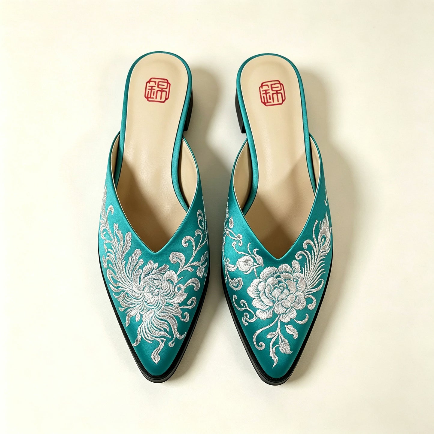 Custom Vintage Old‑Stock Brocade‑Satin Pointed‑Toe Shoes | 定制老缎复古尖头鞋