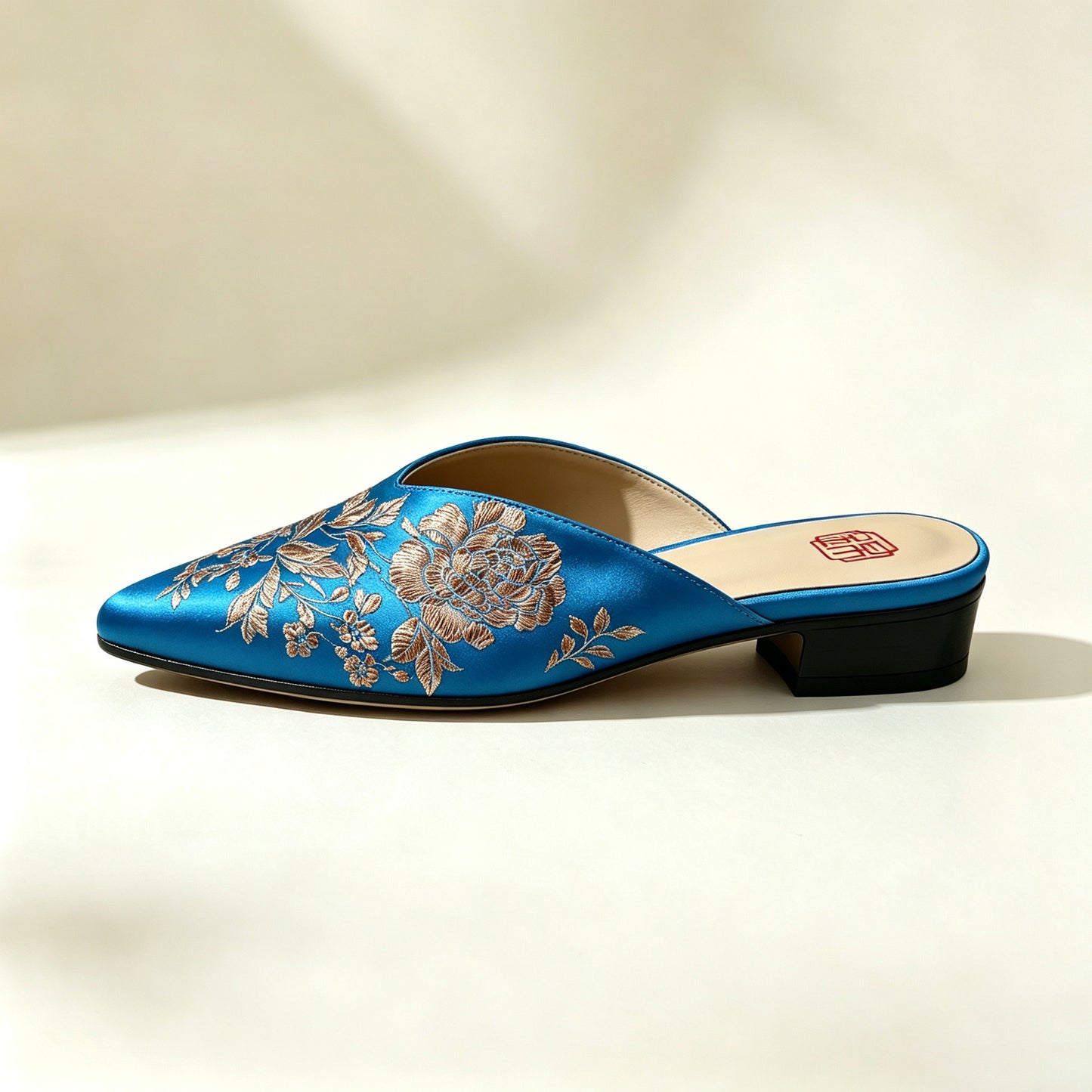 Custom Vintage Old‑Stock Brocade‑Satin Pointed‑Toe Shoes | 定制老缎复古尖头鞋