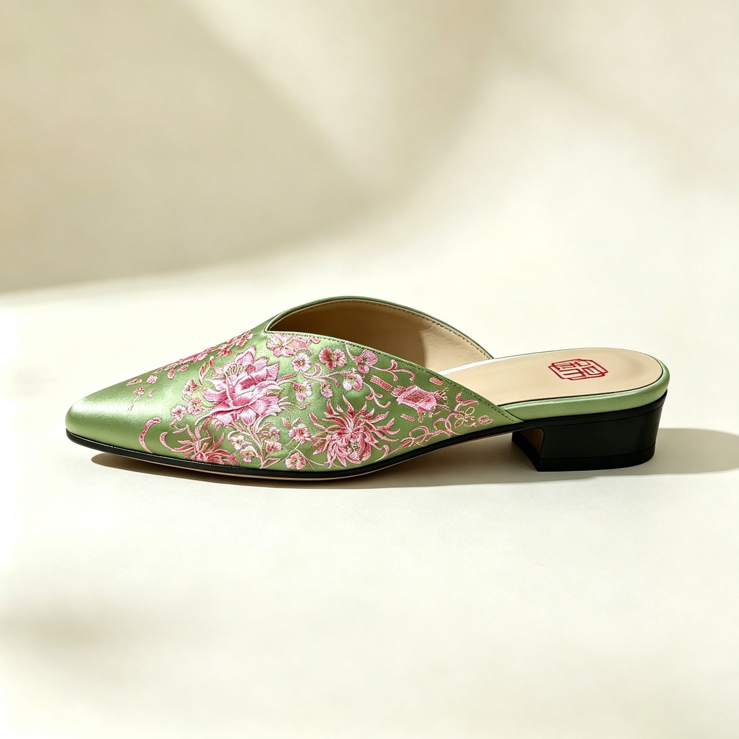 Custom Vintage Old‑Stock Brocade‑Satin Pointed‑Toe Shoes | 定制老缎复古尖头鞋