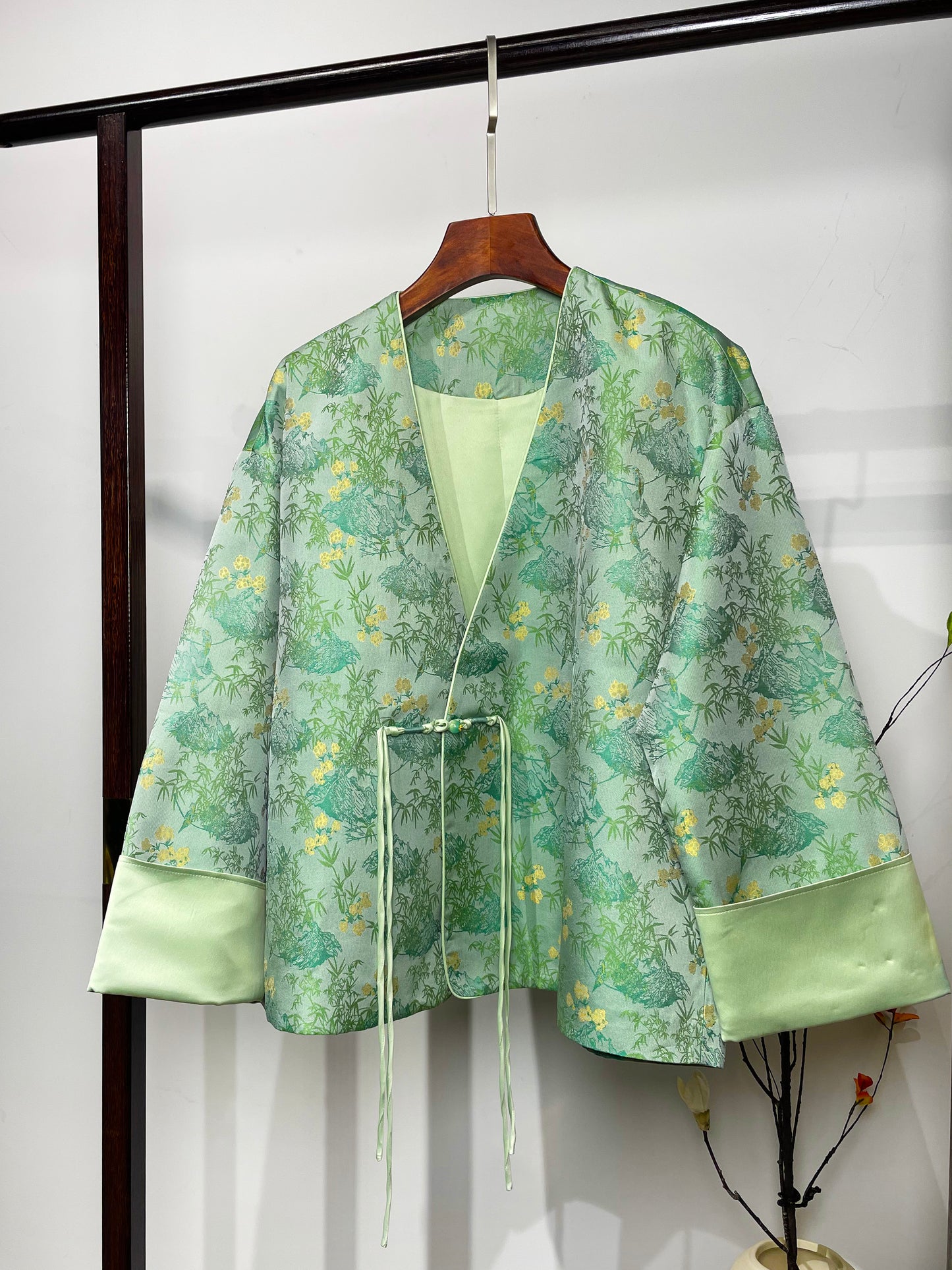Song Brocade Long-Sleeve Coat・Bright Spring Scenery Motif 春和景明宋锦长袖外套