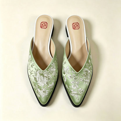 Custom Vintage Old‑Stock Brocade‑Satin Pointed‑Toe Shoes | 定制老缎复古尖头鞋