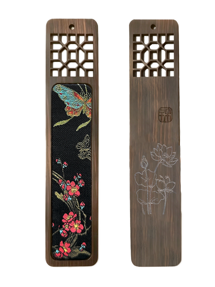 Four Gentlemen Song Brocade Bookmark by Zhang Guoquan 张国权四君子宋锦书签