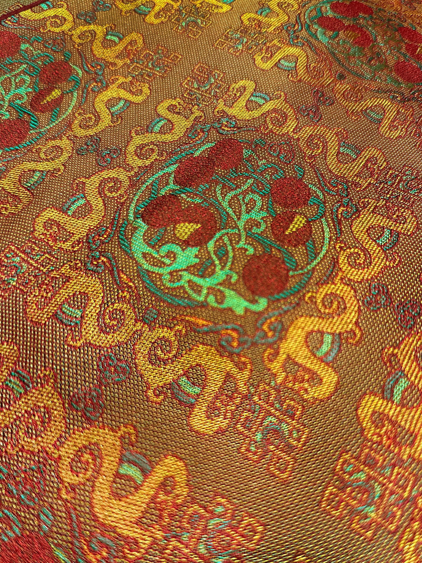 Song Brocade Waistcoat・Exquisite Lychee Motif 玲珑荔枝宋锦马甲