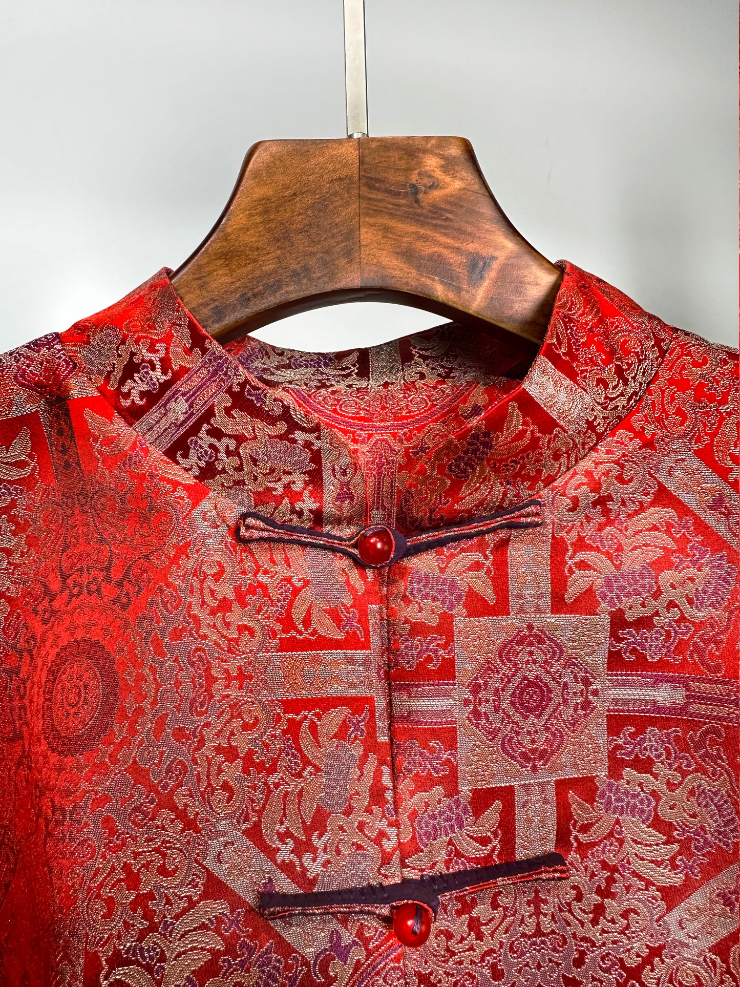 Song Brocade Coat・Red Bada Yun Color-blocked Design 红八大晕宋锦撞色外套
