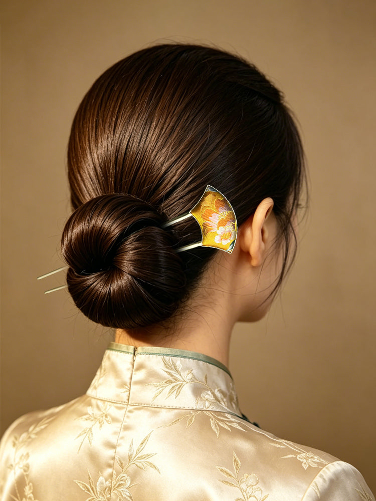 Butterflies Amid Blossoms Song Brocade Hairpin · Sanma 三马蝶恋花宋锦发簪